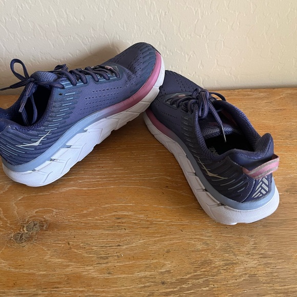 Hoka Clifton 5 women’s size 6.5 - Picture 6 of 8
